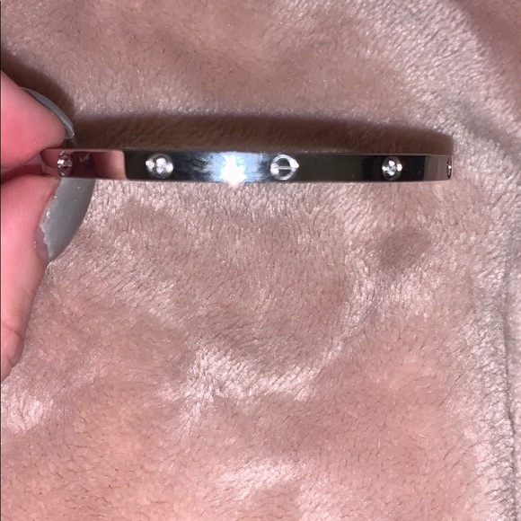 Bracelet - Picture 1 of 5